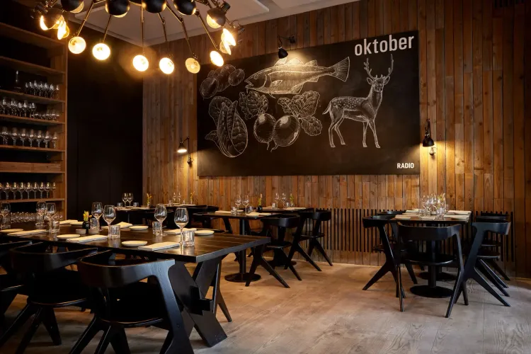 Restaurant Radio.webp
